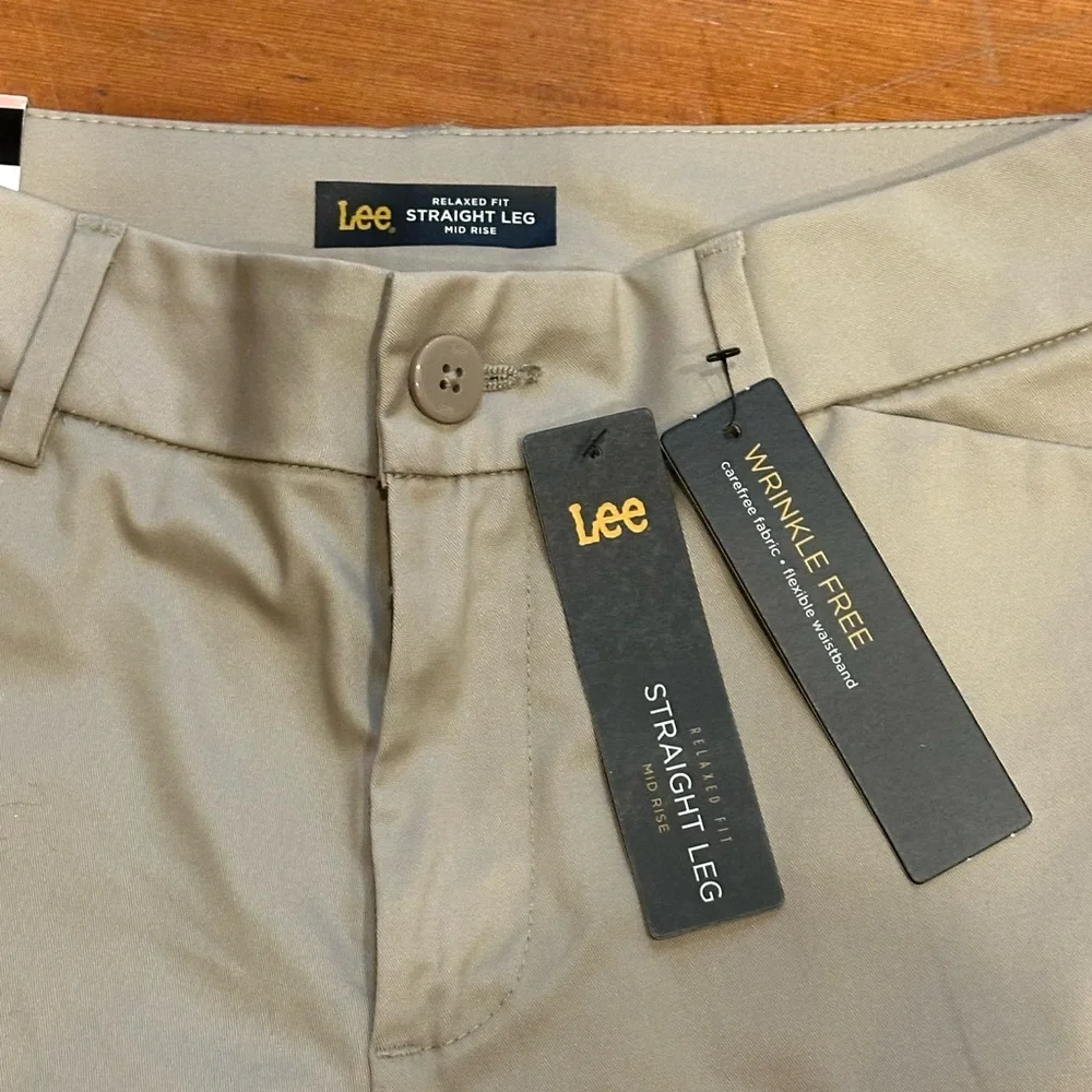 Lee straight leg beige khaki, tan, wrinkle free mid rise trousers NWT - Picture 2 of 8